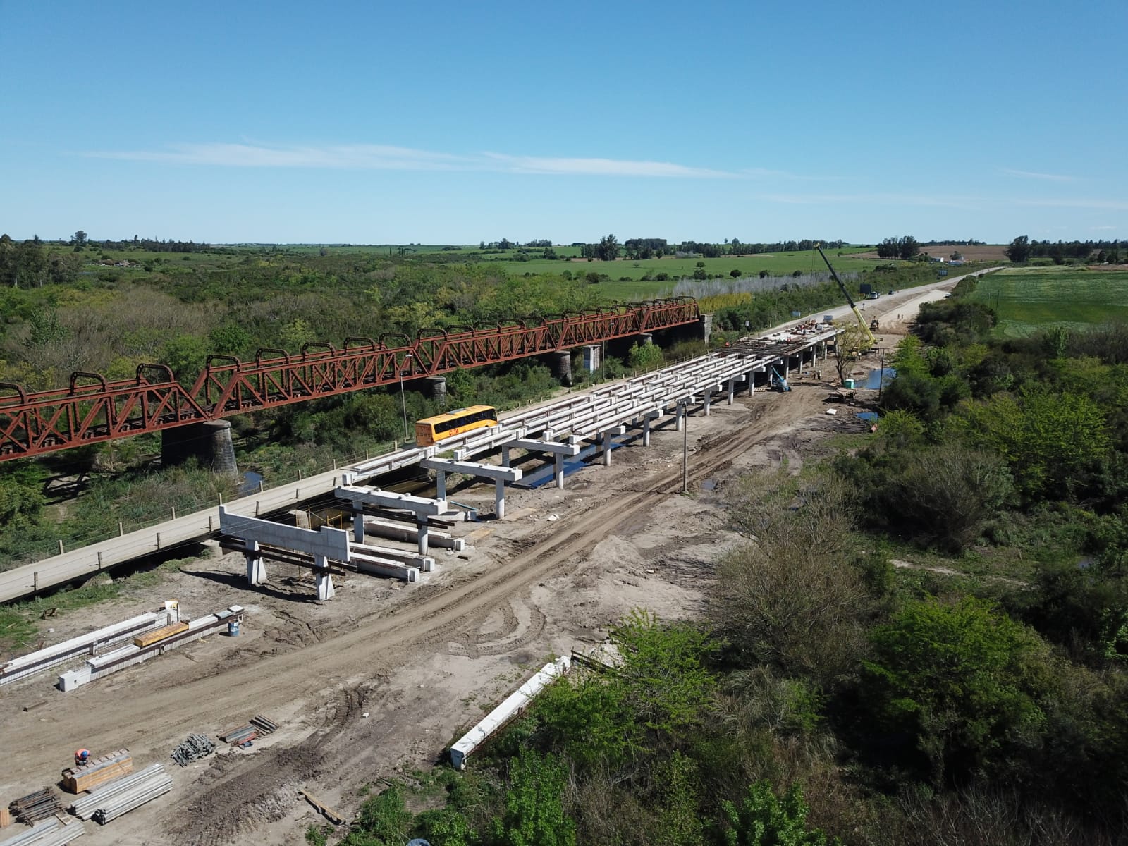 «Proyecto y Construcción de un Nuevo Puente sobre el Arroyo Pintado en el Acceso Sur de la Ciudad de Florida» LP 2/2017 (Consorcio Espina S.A. – Impacto Construcciones SA.)